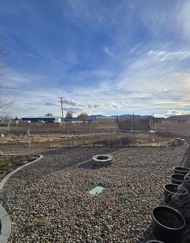 10809 Washburn Way, Klamath Falls, OR 97603