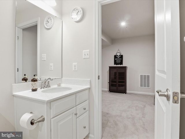 12265 REVOLUTION CT, Waldorf, MD 20602