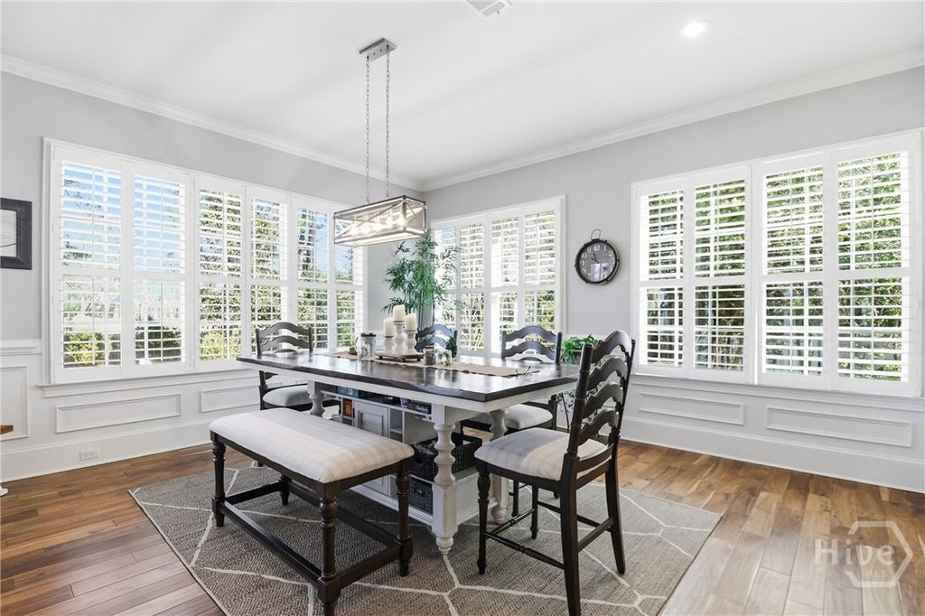 Image 9 of property listing at 262 Spanton Crescent, Pooler, GA 31322