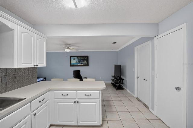 8878 SW 90TH LANE N B, Ocala, FL 34481