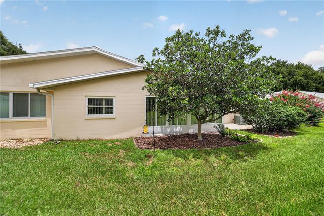 8878 SW 90TH LANE N B, Ocala, FL 34481