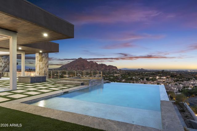 6800 N 39TH Place, Paradise Valley, AZ 85253
