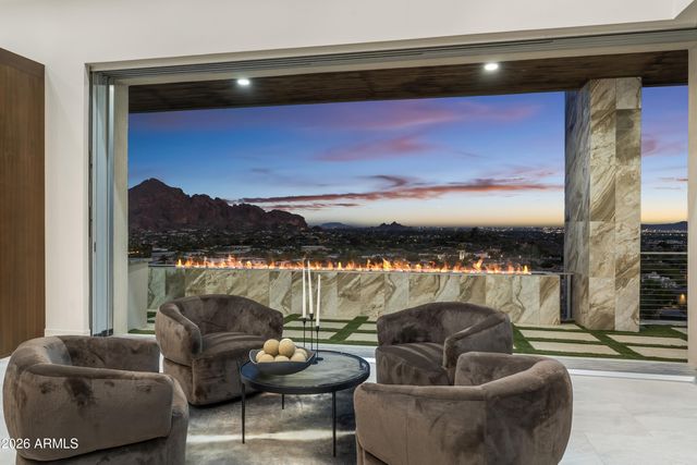 6800 N 39TH Place, Paradise Valley, AZ 85253