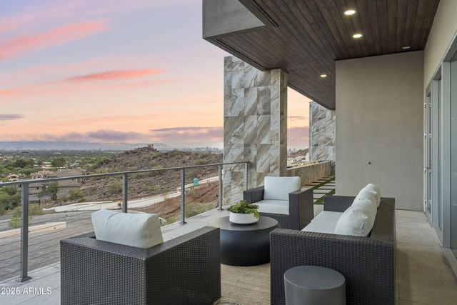 6800 N 39TH Place, Paradise Valley, AZ 85253