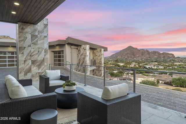 6800 N 39TH Place, Paradise Valley, AZ 85253