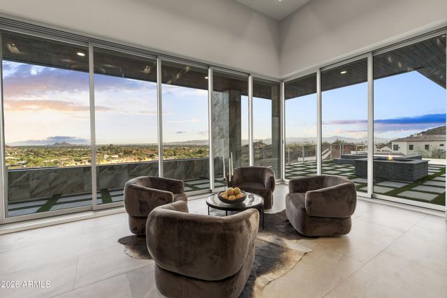 6800 N 39TH Place, Paradise Valley, AZ 85253