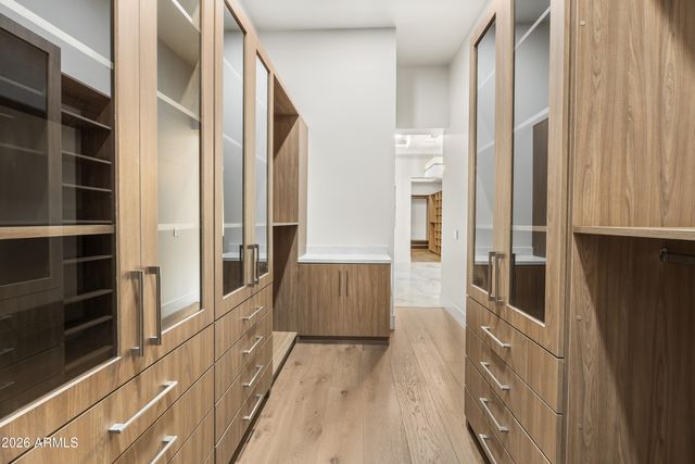 6800 N 39TH Place, Paradise Valley, AZ 85253