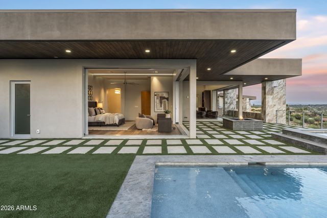 6800 N 39TH Place, Paradise Valley, AZ 85253