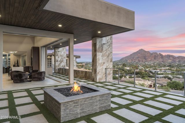 6800 N 39TH Place, Paradise Valley, AZ 85253