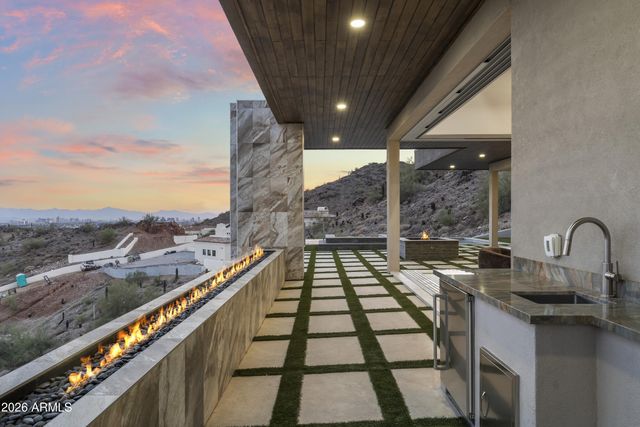 6800 N 39TH Place, Paradise Valley, AZ 85253