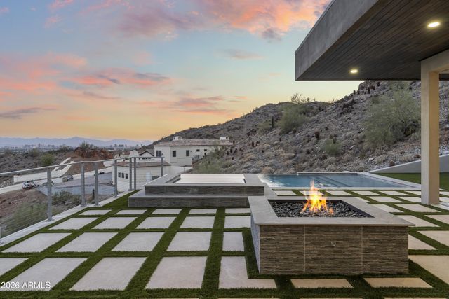 6800 N 39TH Place, Paradise Valley, AZ 85253