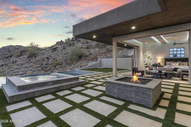 6800 N 39TH Place, Paradise Valley, AZ 85253