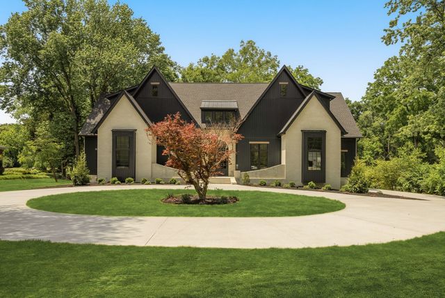 1415 Parker Pl, Brentwood, TN 37027