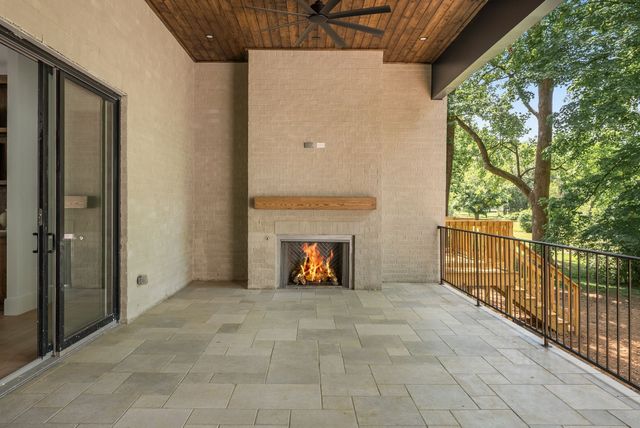 1415 Parker Pl, Brentwood, TN 37027