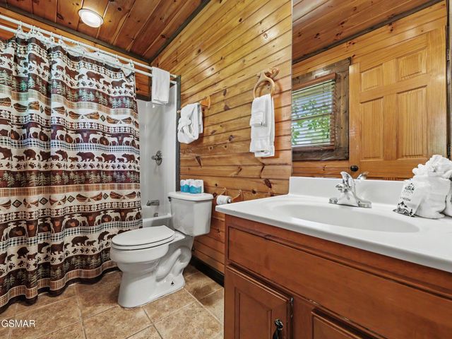831 Spirit Loop Way, Gatlinburg, TN 37738