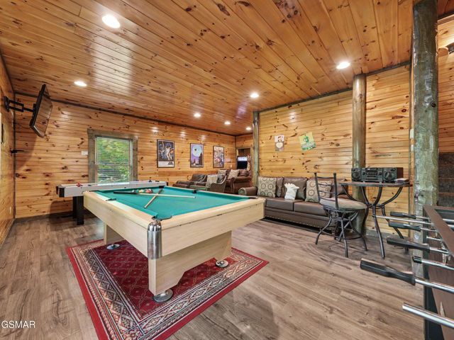 831 Spirit Loop Way, Gatlinburg, TN 37738