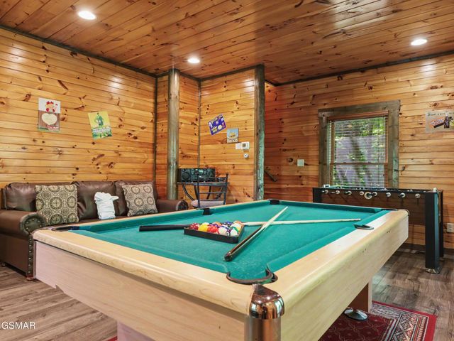 831 Spirit Loop Way, Gatlinburg, TN 37738