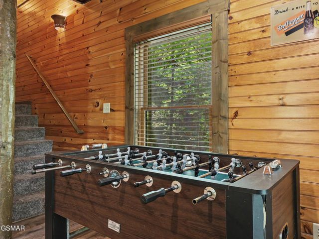 831 Spirit Loop Way, Gatlinburg, TN 37738