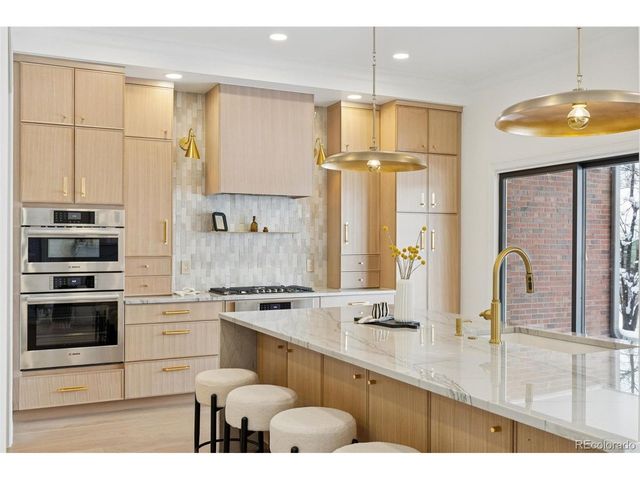 2552 E Alameda Ave 47, Denver, CO 80209