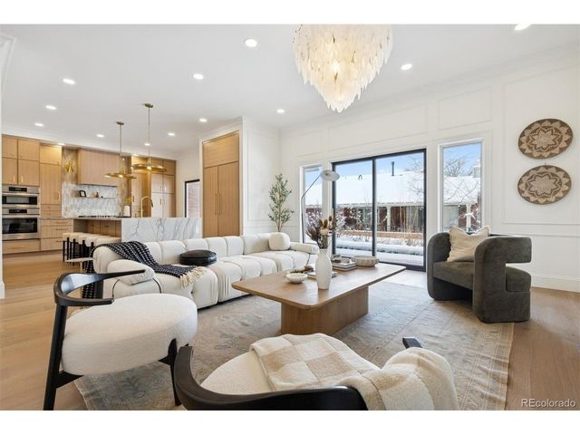 2552 E Alameda Ave 47, Denver, CO 80209