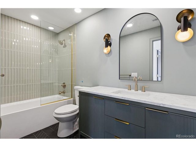 2552 E Alameda Ave 47, Denver, CO 80209