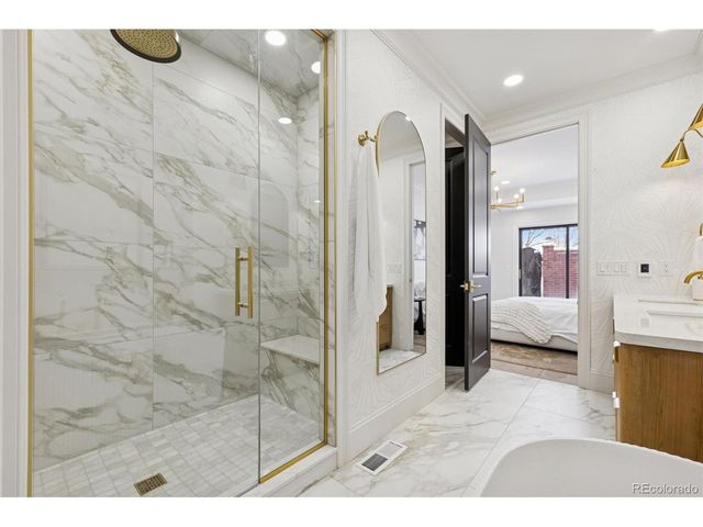 2552 E Alameda Ave 47, Denver, CO 80209