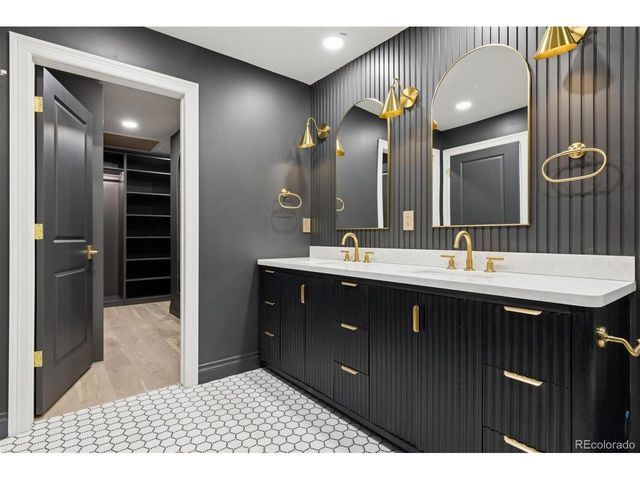 2552 E Alameda Ave 47, Denver, CO 80209