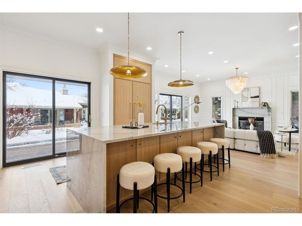 2552 E Alameda Ave 47, Denver, CO 80209