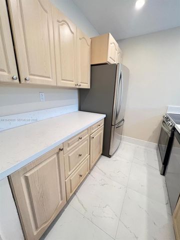 10801 SW 109th Ct D110, Miami, FL 33176