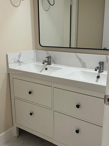 10801 SW 109th Ct D110, Miami, FL 33176