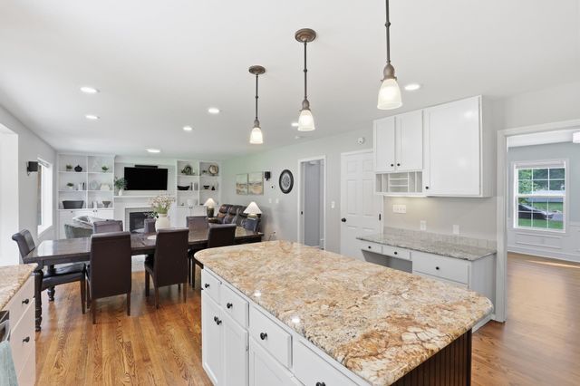 5113 E Zeus Ct, Mead, WA 99021