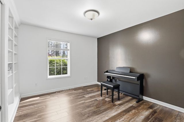 5113 E Zeus Ct, Mead, WA 99021