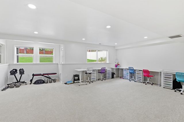 5113 E Zeus Ct, Mead, WA 99021
