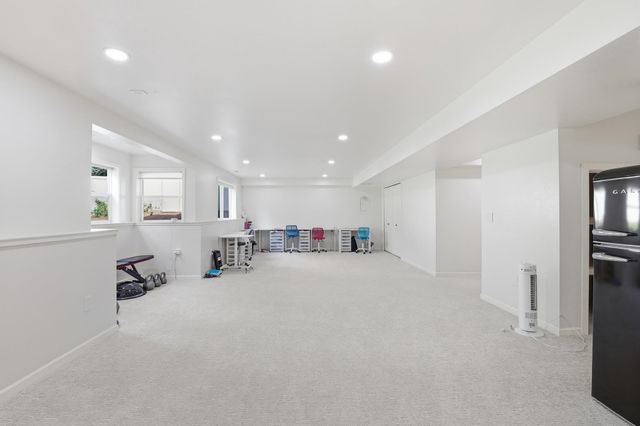 5113 E Zeus Ct, Mead, WA 99021