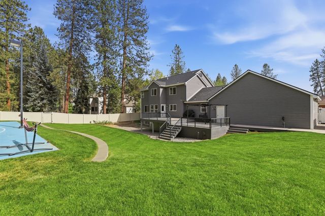 5113 E Zeus Ct, Mead, WA 99021