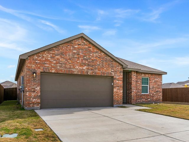 13344 Ridings Drive, Fort Worth, TX 76052