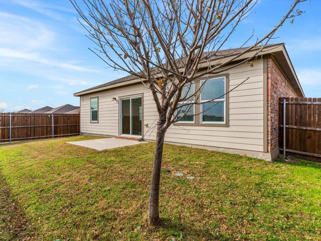 13344 Ridings Drive, Fort Worth, TX 76052