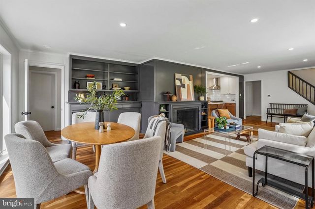 821 COOPERTOWN RD, Haverford, PA 19041