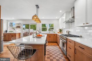 821 COOPERTOWN RD, Haverford, PA 19041