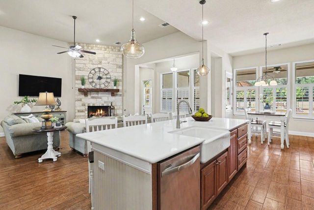 335 Bold Sundown, Liberty Hill, TX 78642