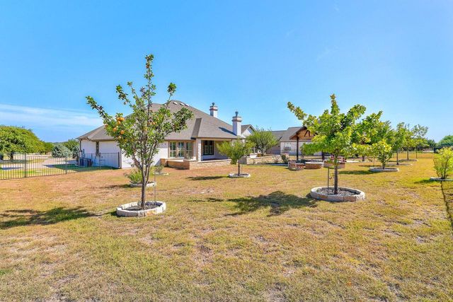 335 Bold Sundown, Liberty Hill, TX 78642
