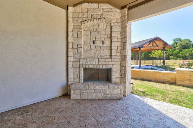 335 Bold Sundown, Liberty Hill, TX 78642