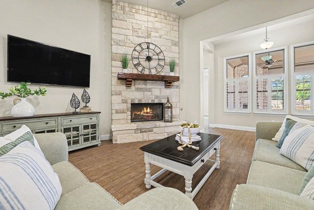 335 Bold Sundown, Liberty Hill, TX 78642