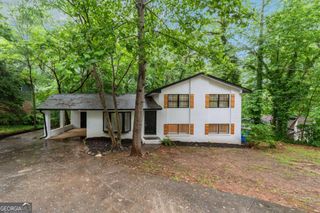 5786 Deerfield, College Park, GA 30349