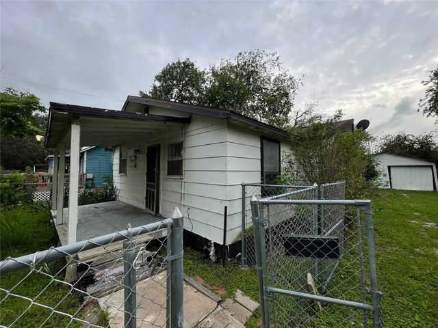 317 Cheyenne St, Corpus Christi, TX 78405