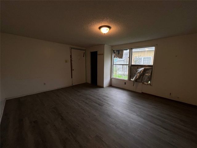 317 Cheyenne St, Corpus Christi, TX 78405
