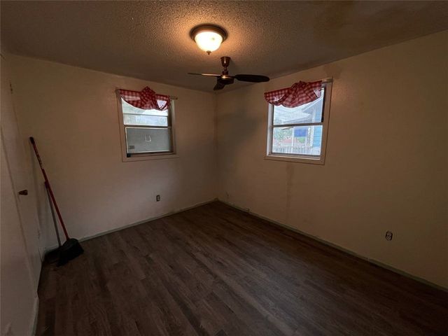 317 Cheyenne St, Corpus Christi, TX 78405