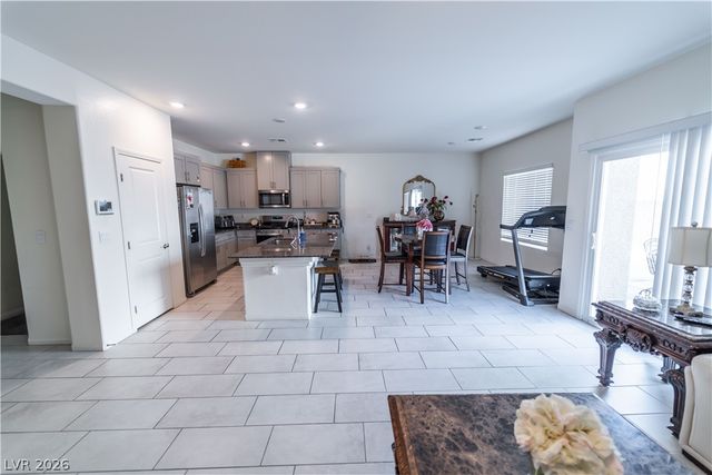 7711 Duran Harbor Lane, North Las Vegas, NV 89084