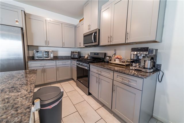 7711 Duran Harbor Lane, North Las Vegas, NV 89084