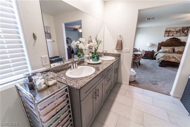 7711 Duran Harbor Lane, North Las Vegas, NV 89084